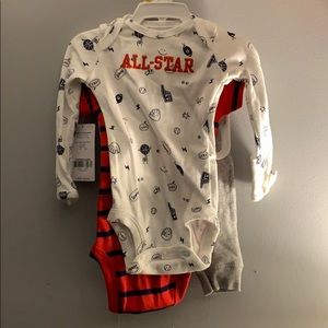 🌷2 for $10🌷 Carter’s Newborn 3 Piece Set